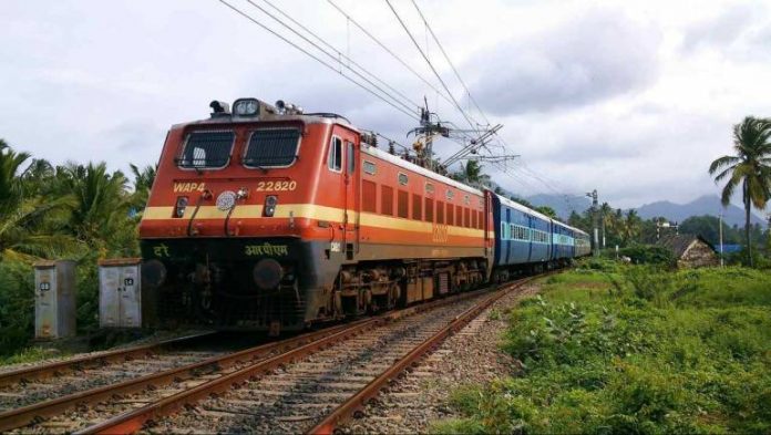 Indian Railways: Big news! These long distance trains will now stop at these 5 stations too, know the train details