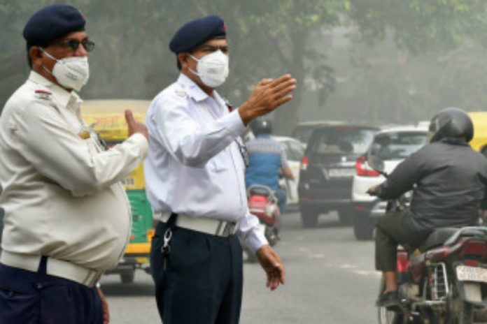 Traffic Challan: Drive these vehicles without license without any hesitation, police will never catch you