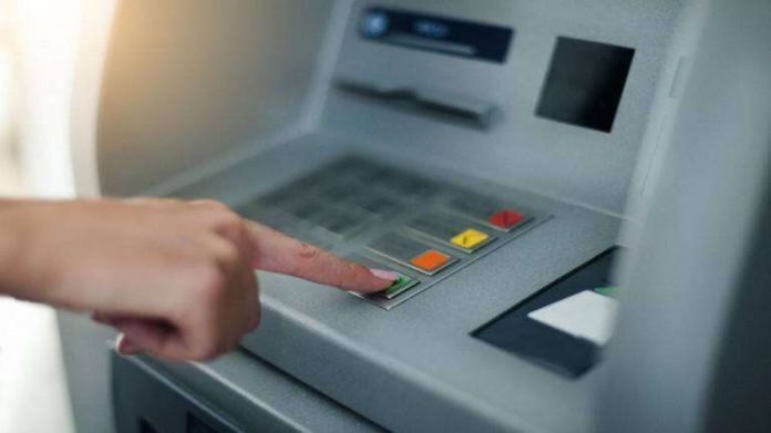 ATM Withdraw rule: Money is deducted from the account and does not withdraw from the ATM, then what to do