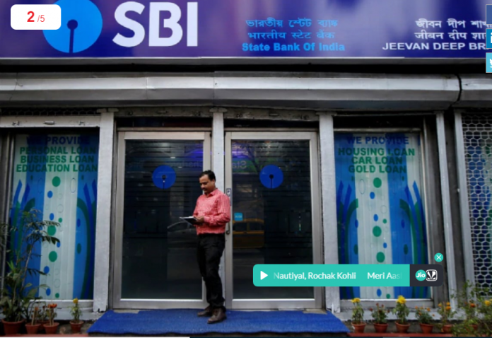 ATM Transaction Limit and Charges: SBI, ICICI and HDFC customers know latest cash limit and charges before transacting