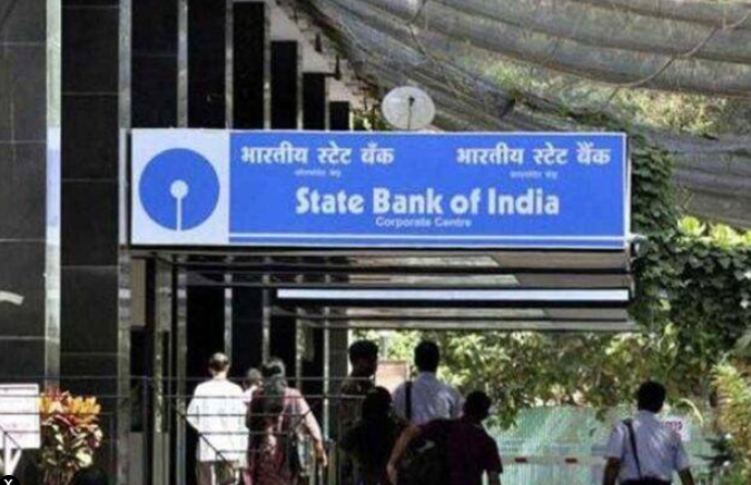 Good News for SBI Customers: SBI is giving free benefits up to Rs 2 lakh to its customers, know who will get this benefit?