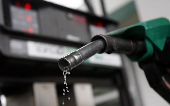 Petrol Diesel Price: Fall in the price of crude oil, know where petrol and diesel became cheaper and costlier.