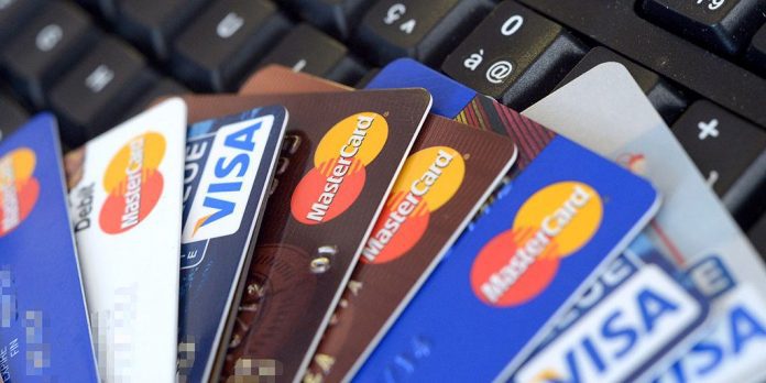 5 Charges that applies on Credit cards, very few people know about it