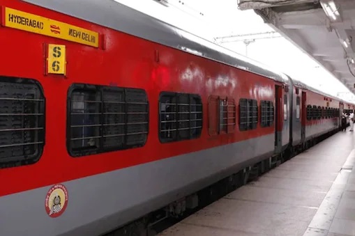 Indian Railways Alert ! Indian Railways cancelled 267 trains Today, check here full list