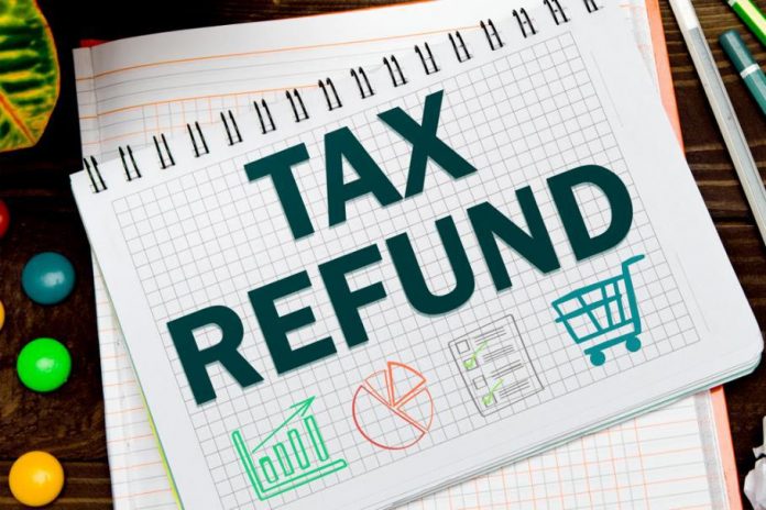 Be careful after getting the message 'Income Tax Refund Due', one mistake and you will be looted