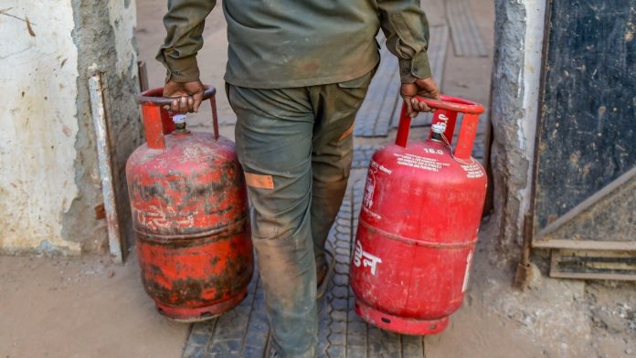 LPG Cylinder: Big News! Now you will get LPG cylinder 300 rupees cheaper, know here how