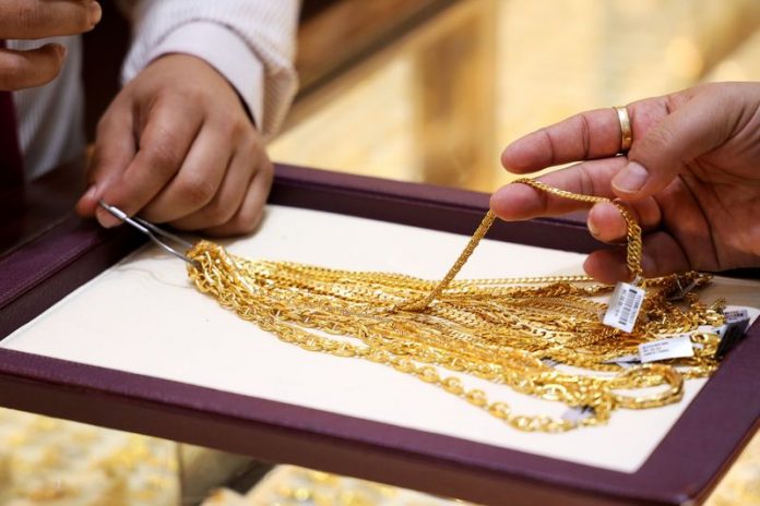 Gold Rate Today: Gold became expensive today, check the rate of 10 grams of gold and silver.