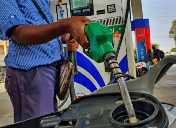 Petrol-Diesel Price: Prices released on the first day of festive week, check the latest prices quickly