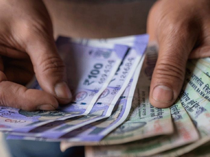 Advance Tax Deadline: Taxpayers should deposit their advance tax by March 15, otherwise they will have to pay a fine