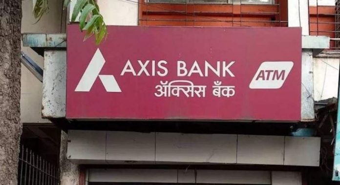 Axis Bank: Credit card holders defrauded abroad worth Rs 500 crore, thousands of customers lodged complaint