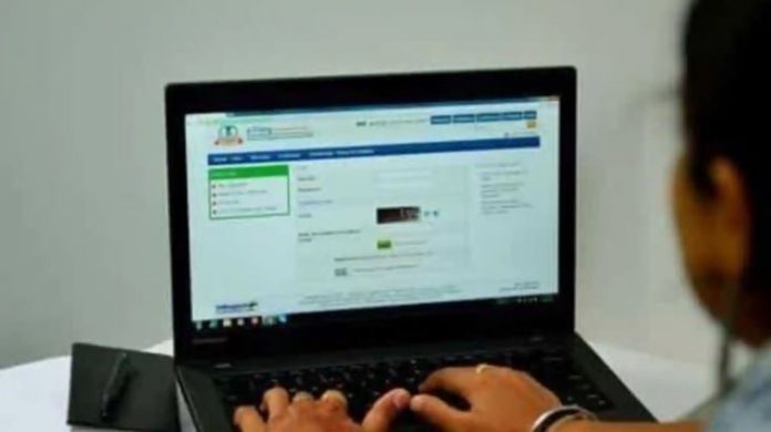 ITR Filing: You can still file ITR for FY24, but cannot choose the old tax regime