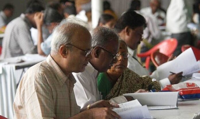Life Certificate: These pensioners can submit life certificate from October 1, Government gives relief