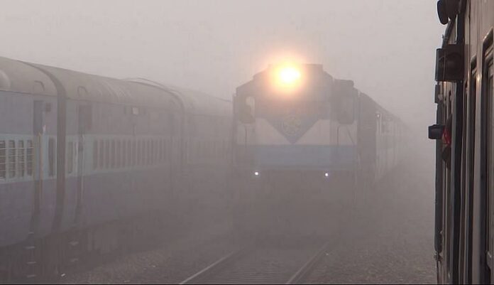 Train Canceled today: Fog stopped trains, 320 trains cancelled, 39 diverted, check full list immediately
