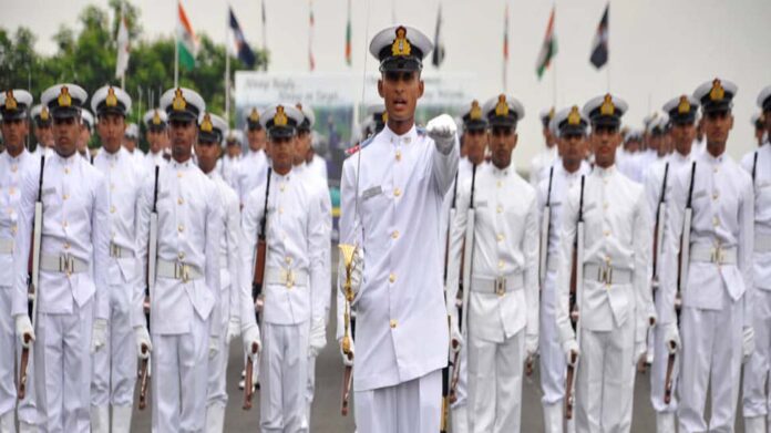 Career in Indian Navy: How to become an officer in Indian Navy? Opportunities are available from both 12th and graduation, know here