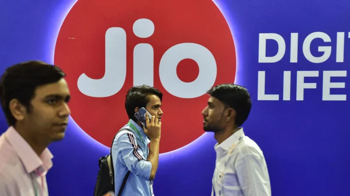 Shock to Jio users! Cheap recharge plan becomes costlier by Rs 150; know the plan details