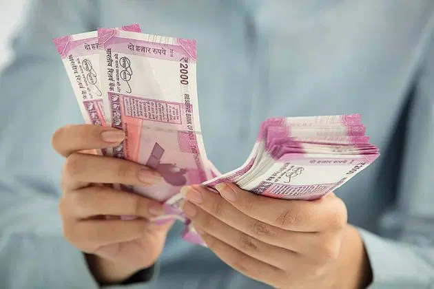 DA Hike: There will be this much increase in dearness allowance of employees, government replied on the formation of 8th Pay Commission DA Hike: There will be this much increase in dearness allowance of employees, government replied on the formation of 8th Pay Commission