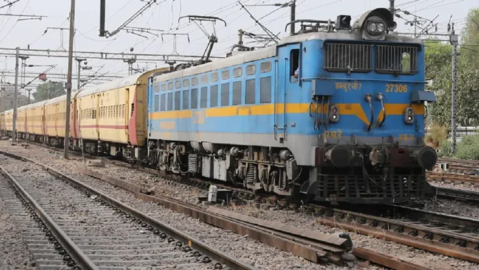 Indian Railways: 111 trains including Duronto-Jan Shatabdi Express will remain cancelled today, check the full list here