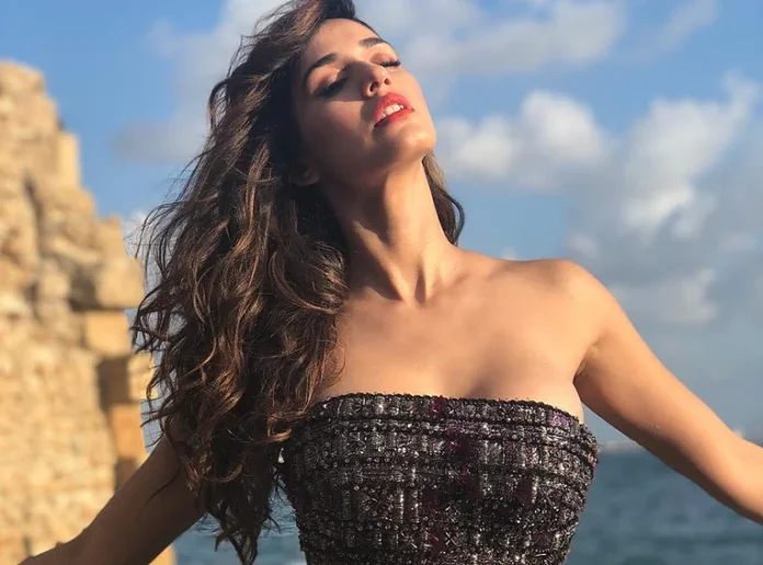 Hottest Bollywood Actresses that will take your breath away
