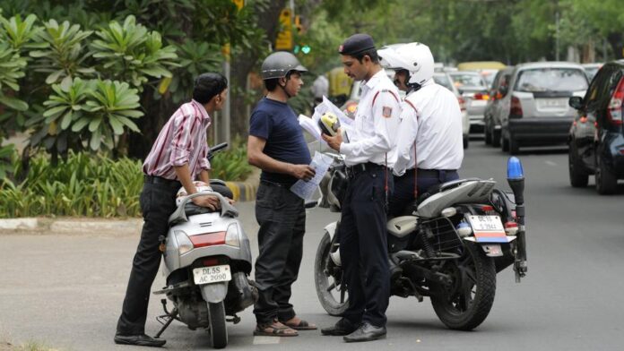 New Traffic Rules: Big news! Now 2000 challan will be deducted even when wearing a helmet, know new traffic rule