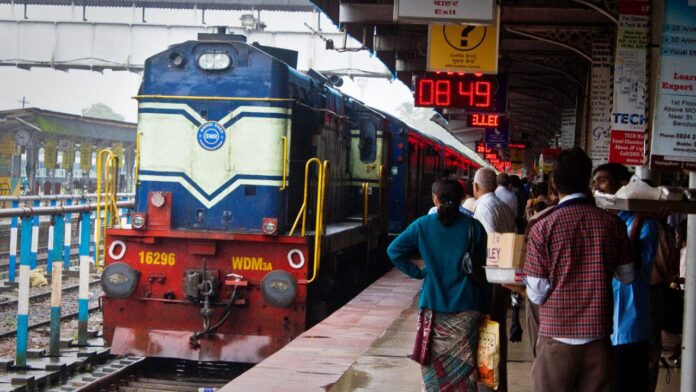 Indian Railways New Rains: 40 Summer special trains will be run on Delhi-Mumbai route from UP, see schedule