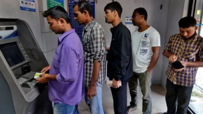 SBI Cash Withdrawal New Rules: SBI issued new guideline for withdrawing cash from ATM, know the new rules otherwise.........
