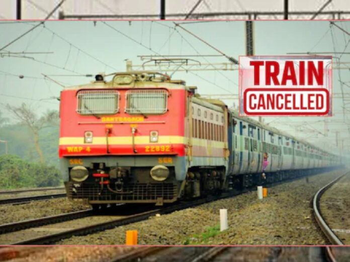 Indian Railways: If you are preparing to travel to Delhi then pay attention, many trains got diverted and cancelled.
