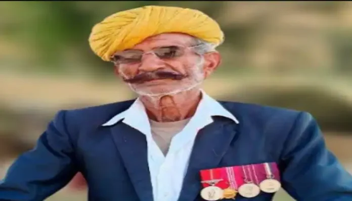 1971 India-Pakistan war: Longewala hero Bhairon Singh Rathore, who Suniel Shetty portrayed in 'Border', dies aged 81