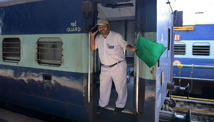 Indian Railways New Rules: Big news! Now there will be no guard in trains, new rules apply