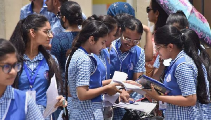 CBSE Issued New Notice: CBSE did not postpone the board exam, fake notice going viral
