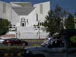 Pakistan: Supreme Court reprimands Pak Army, says - focus on defense-related matters instead of businesses