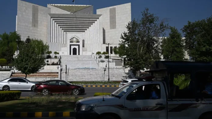 Pakistan: Supreme Court reprimands Pak Army, says - focus on defense-related matters instead of businesses