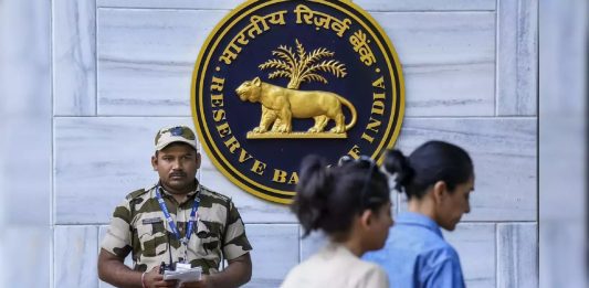 RBI New Action: Big news! RBI now fines 2 big banks for violating rules, check details