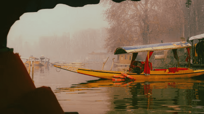 Uber Water Transport Service: Uber starts first water transport service in India, you can book Shikara boat on Dal Lake