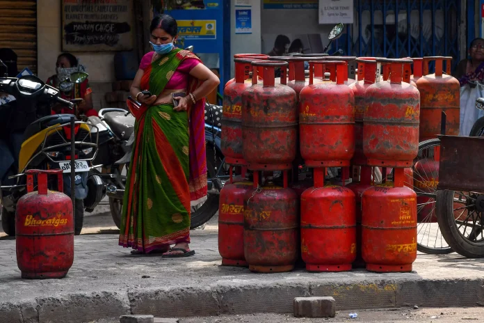 LPG price changed today: New price of LPG gas cylinders implemented across the country, check new price list
