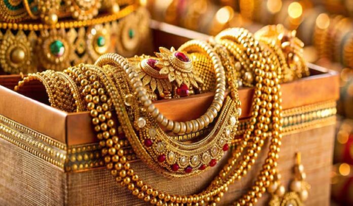 Gold Storage Limit: How much gold can you keep at home? If you are fond of buying and wearing gold, know these rules