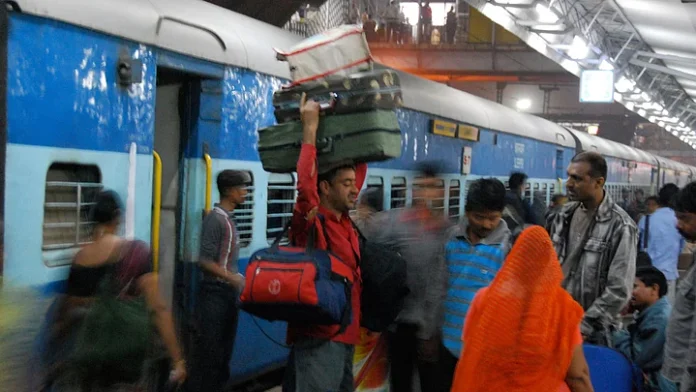 Train Luggage New Rule: Bag limit in trains like flights! How much luggage can you carry, how much will be the fine? Know everything