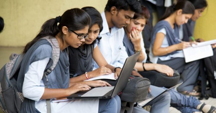 Great News for Bihar’s Daughters! Apply Now for ₹50,000 Scholarship Before the Last Date