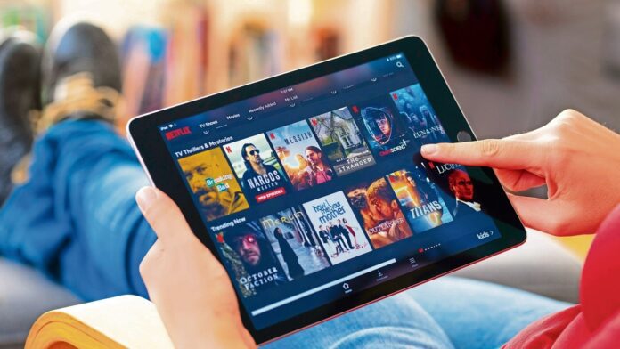 Jio Users Update! Reliance Jio Offers Free Netflix, Amazon Prime & Hotstar with These Plans