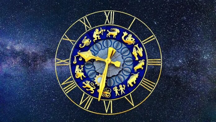 Today's Horoscope 8 Sep 2025: People of these 4 zodiac signs will get an increase in honor and salary today