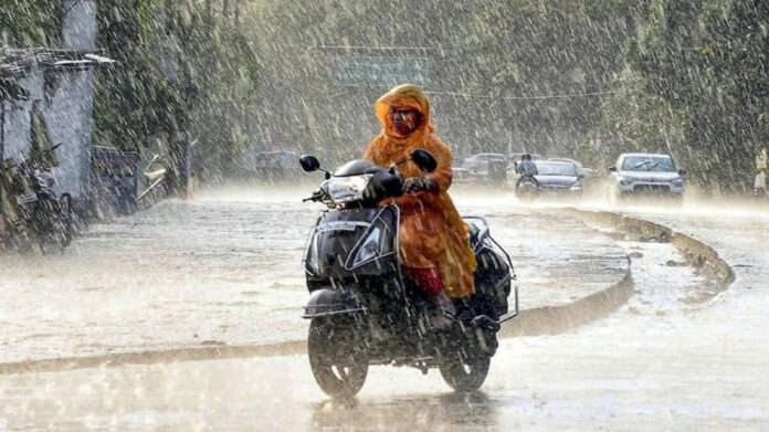 UP Weather Alert...! High alert issued for heavy rains in these 44 districts today