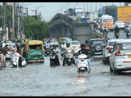 IMD Aler t: Breathing difficult in Delhi! AQI crosses 400, heavy rain alert issued in several states