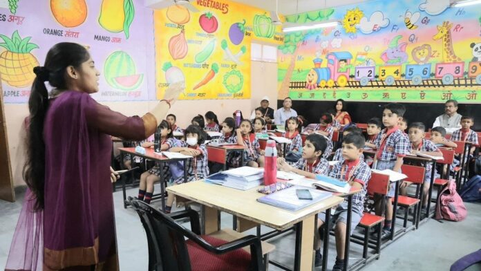 UP Teacher Recruitment: Apply for 1700 vacant teacher recruitment posts in UP from December 15 UP Teacher Recruitment: Apply for 1700 vacant teacher recruitment posts in UP from December 15