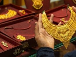 Gold Rate Today, July 8: Retail Prices Fall for 4th Day; 24K Cuts to ₹1,44,490 gold rate today july 8