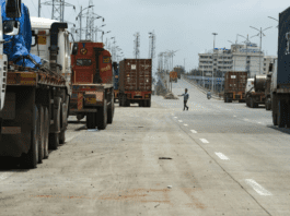 India Trade Gap Shrinks 2026: Exports to US Surge 17% as Tariff Cuts Offset Iran War Shipping Crisis