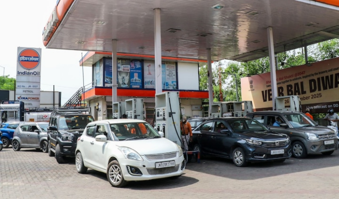 k41m1fvo_petrol-and-diesel_625x300_12_June_26