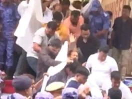 Sonam Wangchuk Forcibly Shifted to Safdarjung Hospital on Day 21 of Hunger Strike; CJP Founder Abhijeet Dipke Begins Indefinite Fast Sonam Wangchuk hunger strike Jantar Mantar Abhijeet Dipke Safdarjung hospital